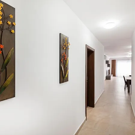 King Sized Bed, Large Living Apt4 Spinola & Wifi By 360 Estates *